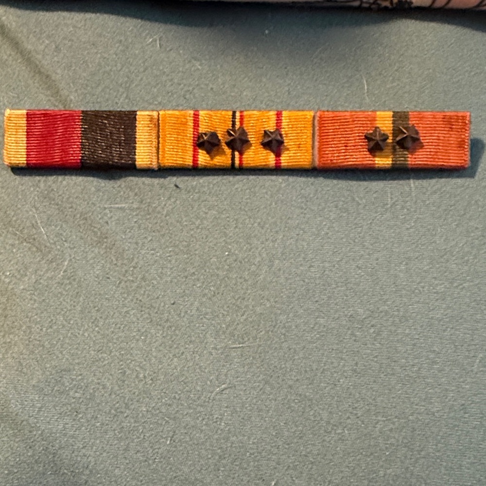 US Army Place Ribbon Bar With 5 Campaign Stars Push Pin
